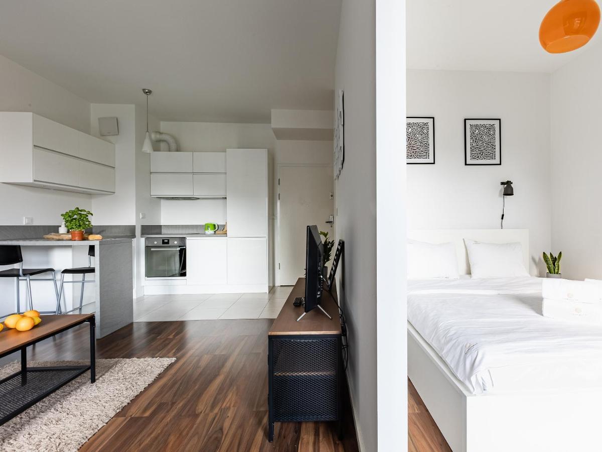 Kolejowa Aparthotel Warszawa Exteriör bild