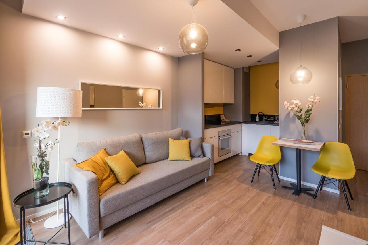 Kolejowa Aparthotel Warszawa Exteriör bild