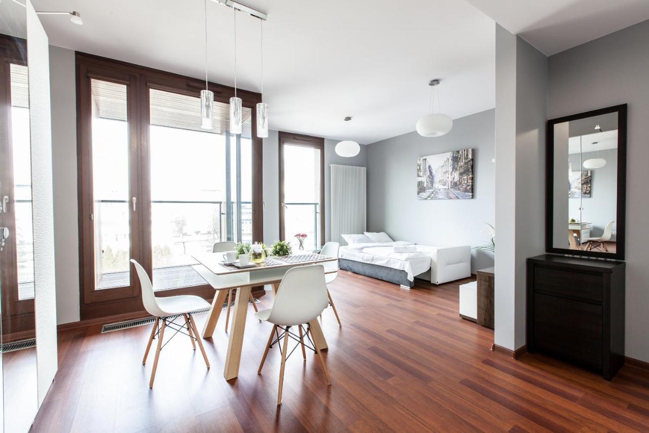Kolejowa Aparthotel Warszawa Exteriör bild